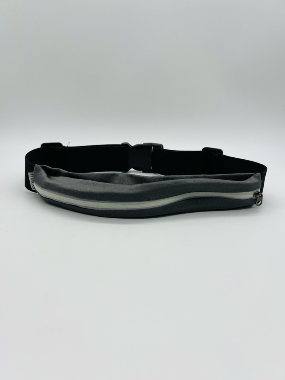 Fitkicks Reflective Zipper Running Belt - Gray and Black
